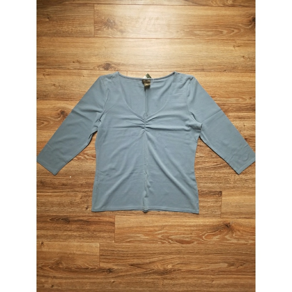 NWT Eddie Bauer V-Neck tee